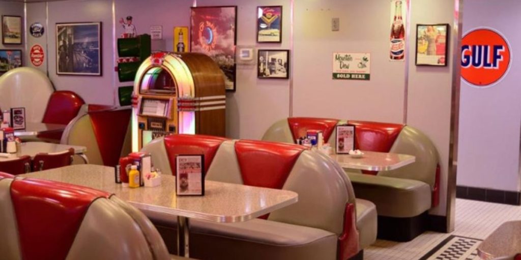 Indiana’s Beloved Diner Now Ranked Among America’s Coziest Restaurants