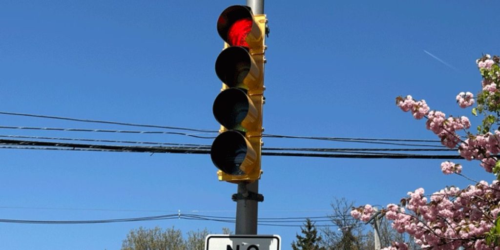 New Jersey's 2025 Traffic Shake-Up What the Right Turn on Red Change Means for Drivers