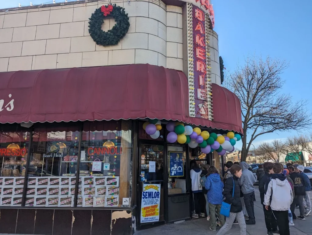 Community Celebrates Life of Evanston Bakery Legend, Guy Downer