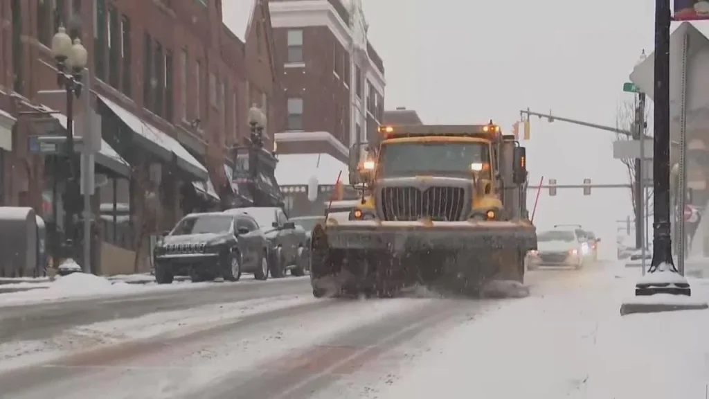 National Weather Service Forecasts Up to 4 Inches of Snow and 40 mph Winds in Pennsylvania