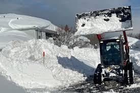 Travel Warnings Issued as Snow Hits Upstate New York’s Great Lakes Region