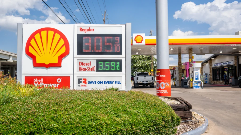 Gas Prices Continue to Fall in Lower Atlantic Region: See the Latest Average in Your Area