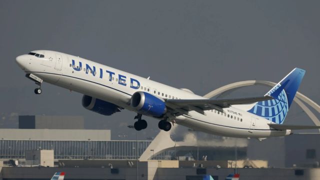 Catch Attack! Houston to New York United Airlines Flight Evacuated Due to Fire on the Runway