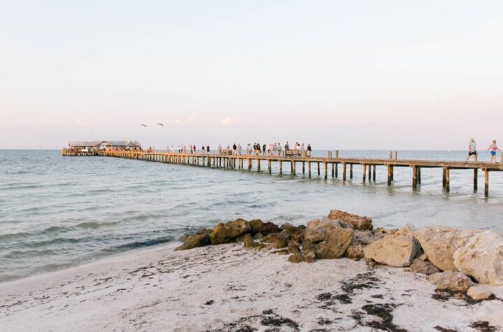 Florida’s #1 Beach Is a Serene Island Without the Hustle and Bustle of Modern Life