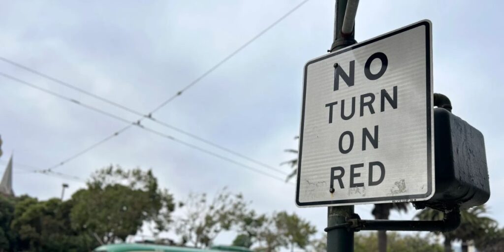 Is the New Right-Turn-On-Red Law in California a Game-Changer Here’s What You Need to Know