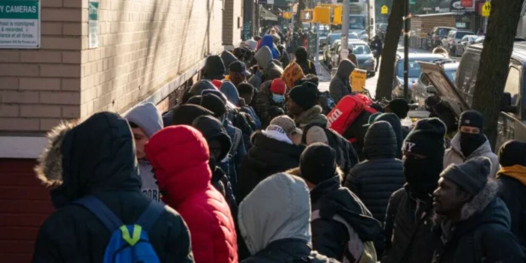 NYC Agencies, Including Schools, Authorized to Allow ICE Entry Under Certain Conditions, Says Adams