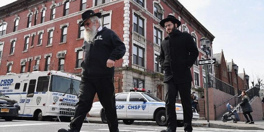 Violent Attack in Crown Heights Two Jews Targeted by Scissors-Wielding Assailant