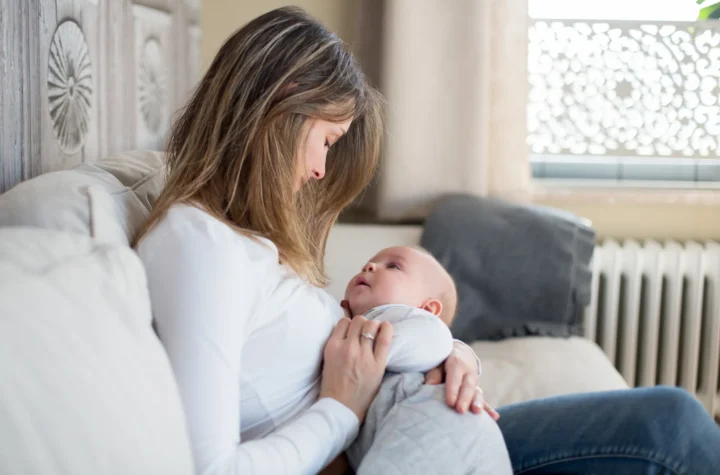 Alabama Lawmakers Introduce Bill to Protect Nursing Mothers from Jury Duty