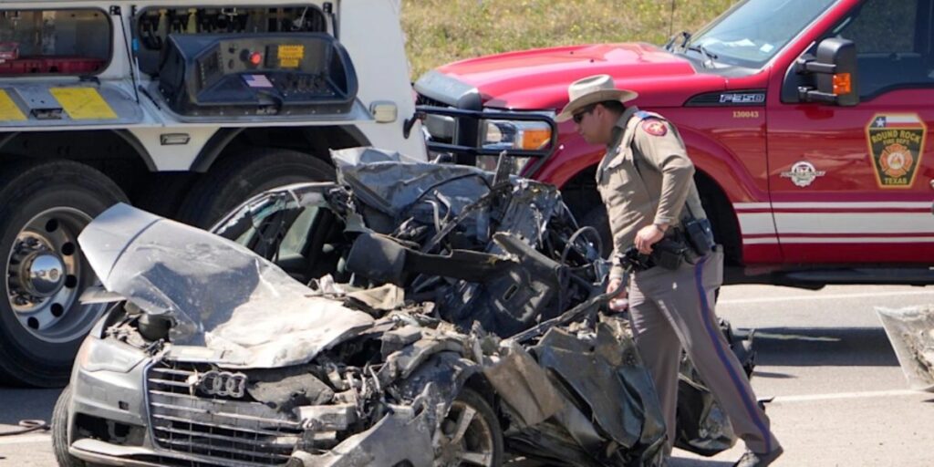 Man Dies in Early Morning Crash on Manning Avenue, Ejected Before Car Hit by Passing Vehicle