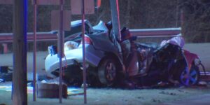 One Dead, One Injured After Car Crashes Into Pole on Rt. 40 in Fayette County