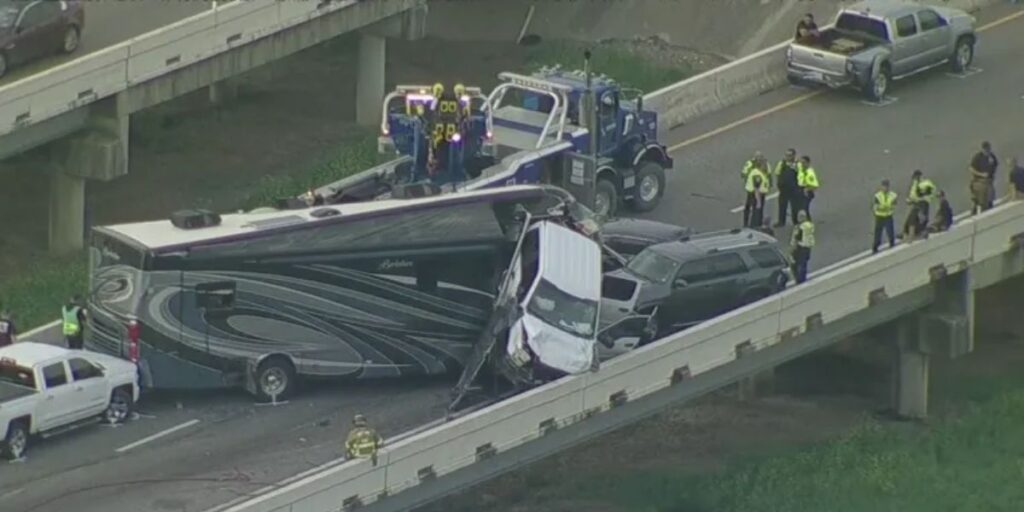 1 Dead, 6 Injured in Multi-vehicle Crash Involving RV on I-35w in Denton