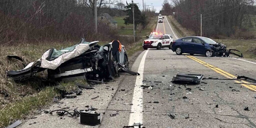 2 Killed, 1 Injured After Dodge Van Collides With Ford, Then Hits Wall in Pennsylvania Crash
