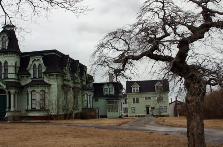 Hawaii’s Most Haunted Hospital The Shocking Secrets, Paranormal Encounters, and Urban Myths of Central State