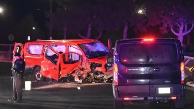 North Chicago: Major Crash at Waukegan and Buckley Roads, One Person Trapped in Vehicle
