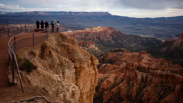 2 Killed After 380-Foot Fall at Scenic Overlook in Utah National Park