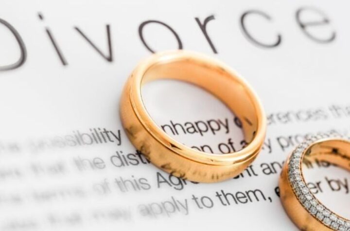 New York Divorce Laws Residency, Alimony, and Custody Explained