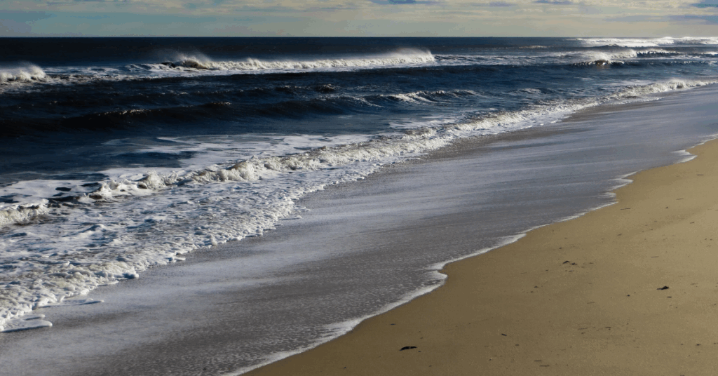 Sun, Surf, and Sand: Your Ultimate Jersey Shore Beach Weather and Wave Report for Sunday