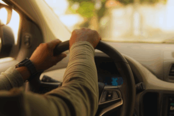 Is Passing on the Right Illegal in New York State? What Every Driver Needs to Know